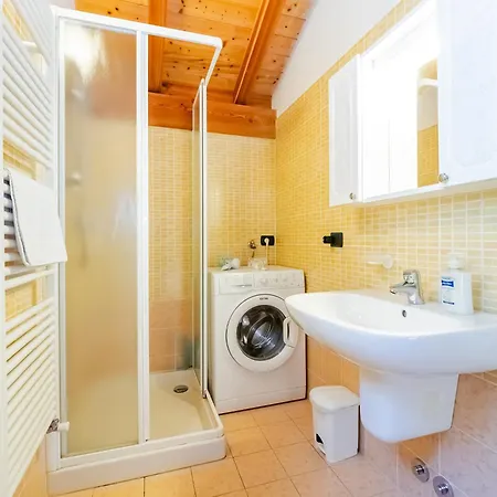 Apartment Rododendro House Relax Morbio
